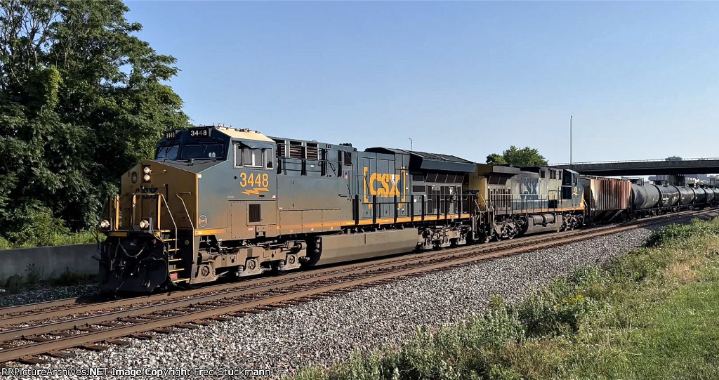 CSX 3448 leads C767.